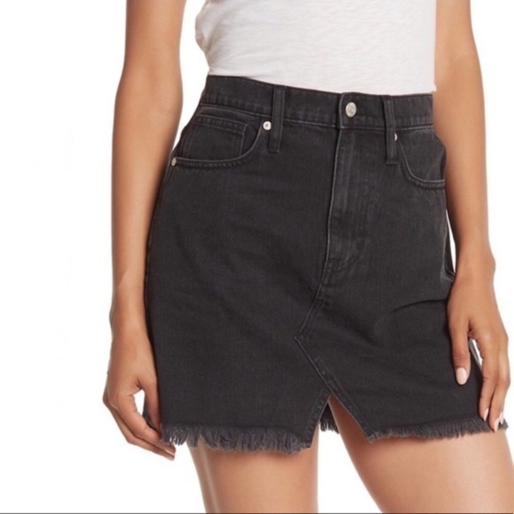 Madewell 28 Rigid A-Line Black Denim Jean‎ Skirt Frayed Hem